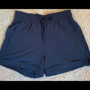 Lululemon spring break away short